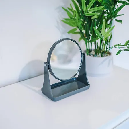 Apartament Comfy 1br In Salford, Kitchen, Wifi And Parking Manchester