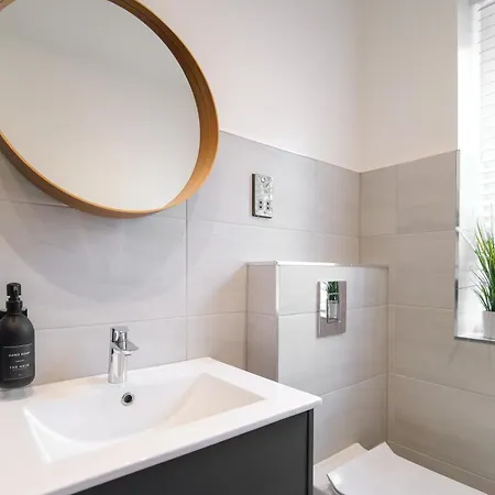 Afflecks By The Heim アパート