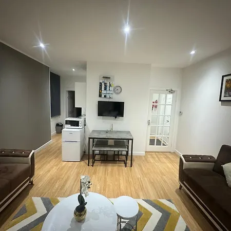 Mk Apartments, Chorlton, Car Park *