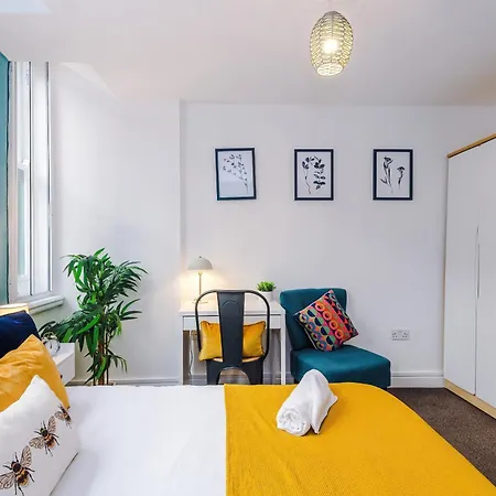 2br Flat In Northern Quarter, Kitchen, Parking, Wifi * マンチェスター