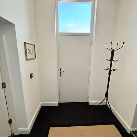 The Failsworth Collection - Stylish With Free Parking *