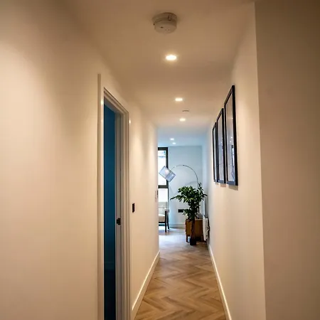 Fabulous 2 Bedroom In アパート