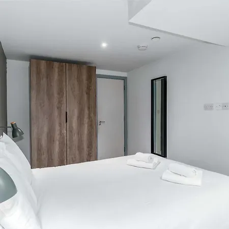 Modern 3bed Flat In W Security Appartement *