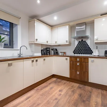 Bloom - Centre - Gated Parking Manchester