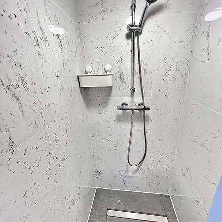 Apartment Lux Shared Flat With 2 Private Bedrooms And 2 Private En-suite Bathrooms Manchester