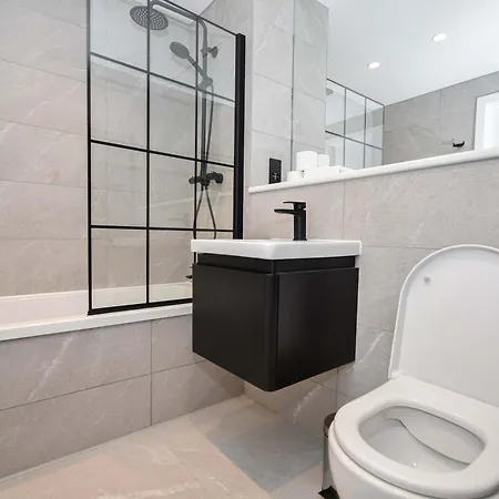Apartmán Modern 1 Bed Flat In W Balcony *