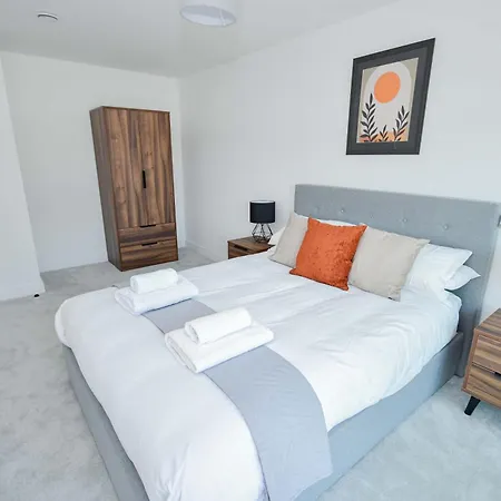 Contemporary 2 Bed Apartamento *