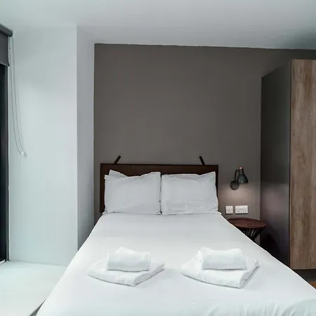 Modern 3bed Flat In W Security Manchester