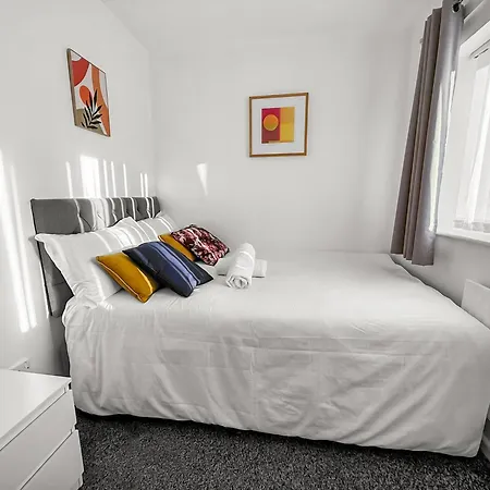 New Getaway - Free Gated Parking With Fob * Manchester