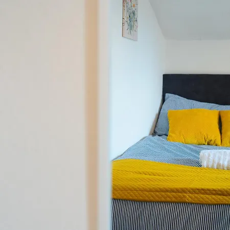 Modern 3-bedroom Near Centre Apartmán *