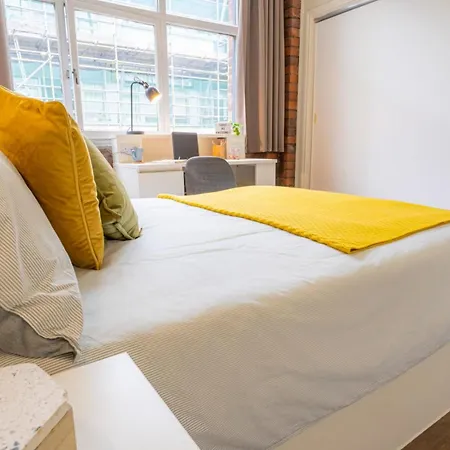 Fletcher House In Apartment Manchester