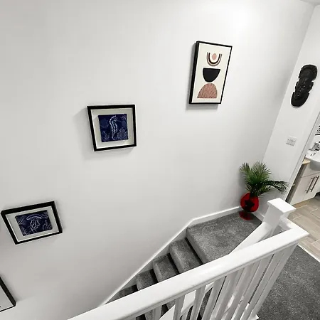 Daire New Getaway House With 2 Free Parking