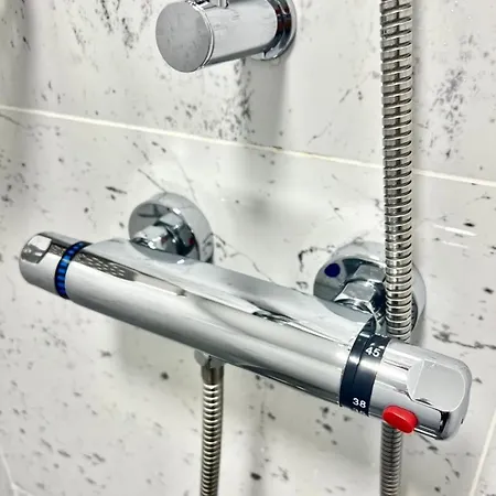 Lux Shared Flat With 2 Private Bedrooms And 2 Private En-suite Bathrooms Apartment *