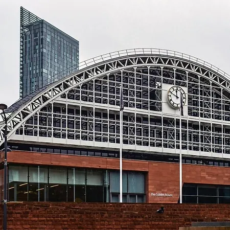 Apartamento Center 28 Day Perks From May, Family And Business Travel Hideaway,parking, Walking Distance To Amenities Manchester