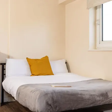 John Lester And Eddie Colman Courts In Salford Apartment