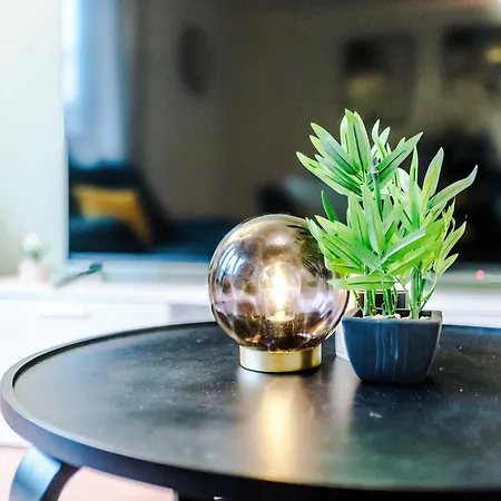 Comfy 1br In Salford, Kitchen, Wifi And Parking 公寓 曼彻斯特