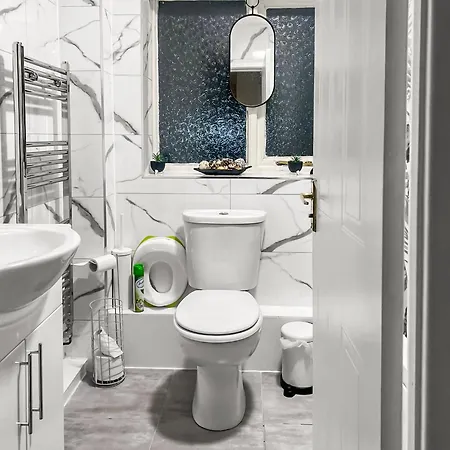 New Getaway - Free Gated Parking With Fob Apartamento