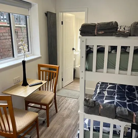 Lux Shared Flat With 2 Private Bedrooms And 2 Private En-suite Bathrooms Manchester