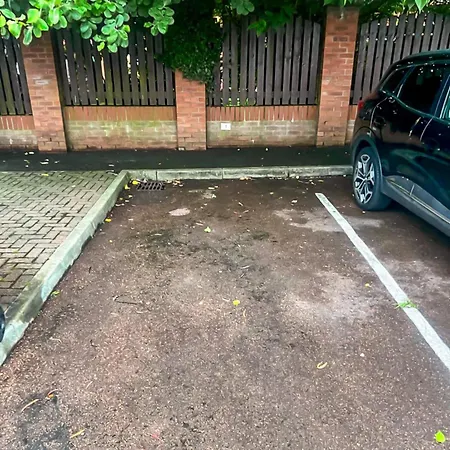 New Getaway - Free Gated Parking With Fob Lägenhet *