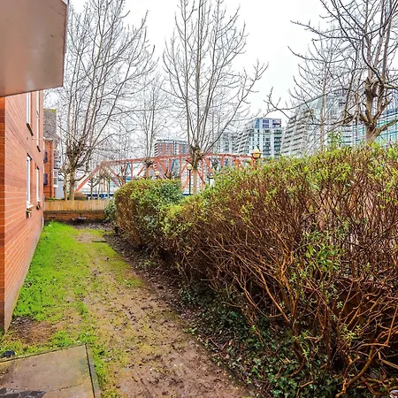Comfy 1br In Salford, Kitchen, Wifi And Parking 公寓 曼彻斯特