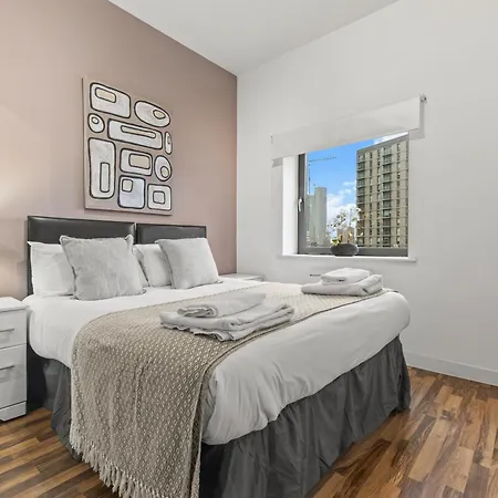 Bloom - Centre - Gated Parking Apartamento
