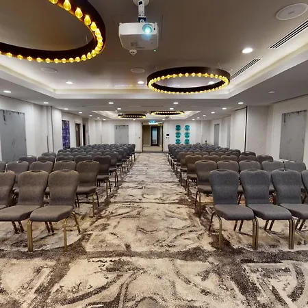 홀리데이 인 - 시티 센터 4* 맨체스터