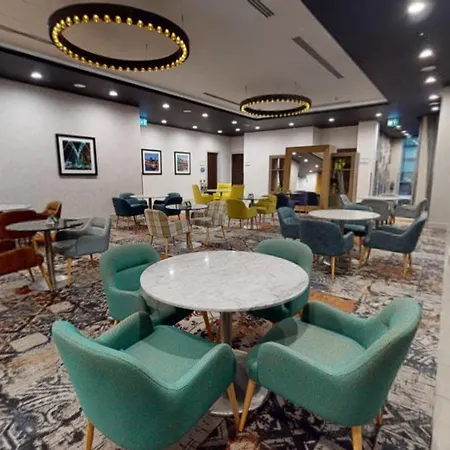 호텔 홀리데이 인 - 시티 센터