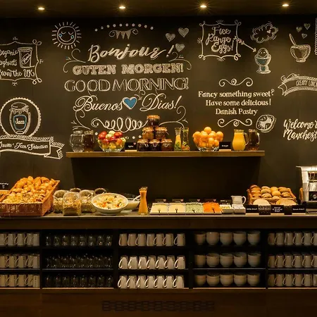 Отель One Manchester-royal Exchange