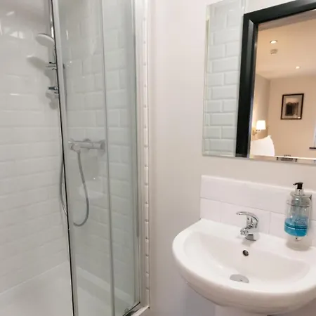 Lower Turks Head Locanda *