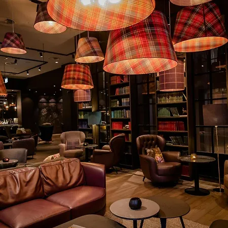 One Manchester-st. Peter's Square