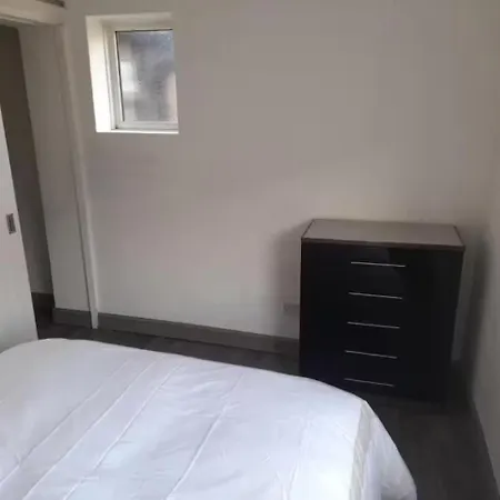 Central Manchester Family-Friendly Home With Free Parking And Workspace * Μάντσεστερ