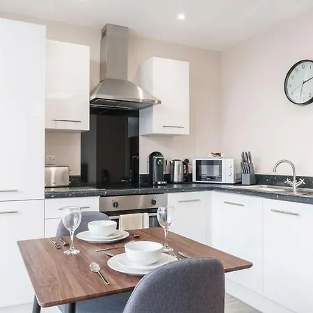 Bright 1 Bed - Sleeps 2 * Manchester