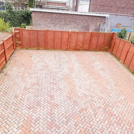 Spacious & Cosy In *