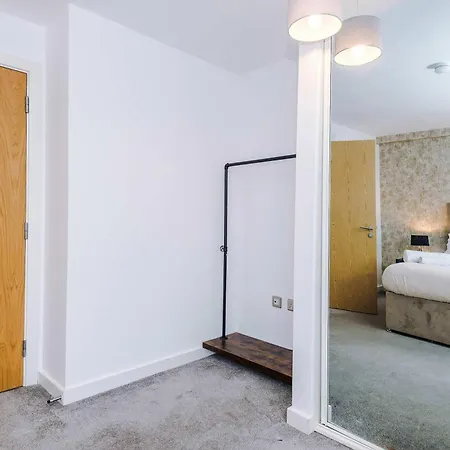 公寓 Modern 2 Bed With Balcony By Host A 曼彻斯特