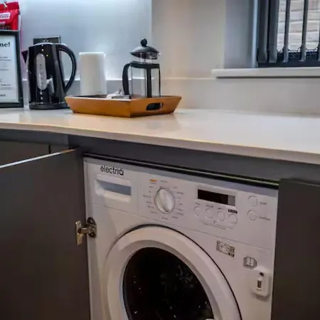 アパートホテル Modern 3 Bed Apartment Near Manchester City Centre - Pass The Keys 4*