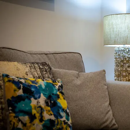 Cosy Retreat - Steps From Spinningfields - Pass The Keys