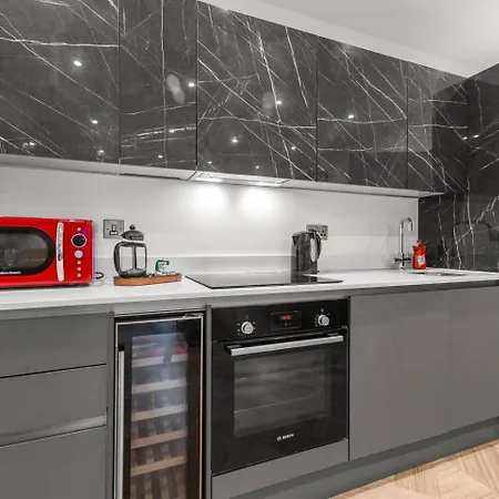 3 Bed Flat 8 Min Walk To Centre - Pass The Keys アパート *