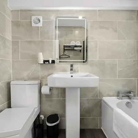 52 Furnival Road, ゲストハウス 3*