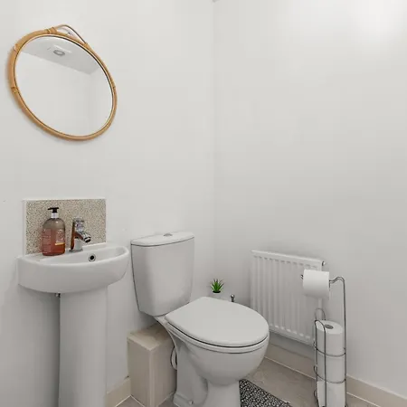 New Modern Townhouse Free Parking * Mánchester