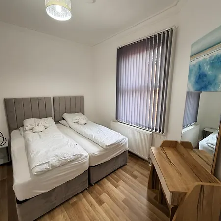 Mk Apartments, Chorlton, Car Park アパート *