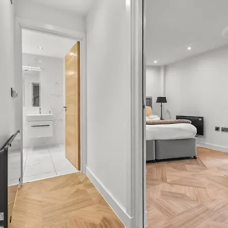 Penthouse - By Ao Arena & Shops - Pass The Keys *