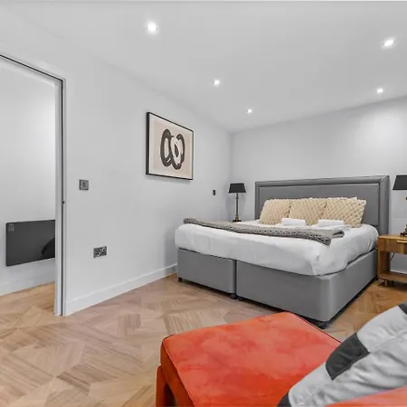 Penthouse Perfect For Couples - By Ao Arena - Pass The Keys Mánchester