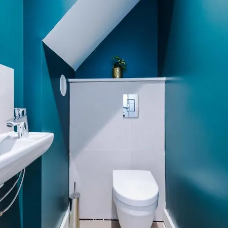 Apartamento Modern Spacious Sleeps 5 Free High-speed Wi-fi