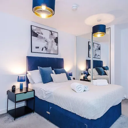 アパート Modern 2 Bed With Balcony By Host A マンチェスター