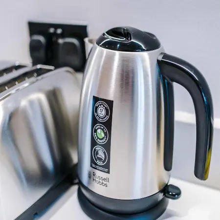 Apartamento Modern Spacious Sleeps 5 Free High-speed Wi-fi