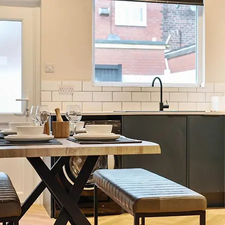 Stylish House Near Manchester City Centre & Coop Arena - Free Parking Prázdninový dům