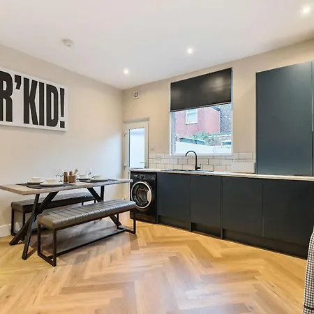 Prázdninový dům Stylish House Near Manchester City Centre & Coop Arena - Free Parking *