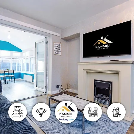 3br By Kammili With Free Parking & Fast Access Manchester