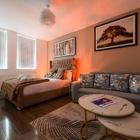 Prestige Mcr Retreat - Close To Centre-etihad Stadium - Sleeps 11 * 曼彻斯特