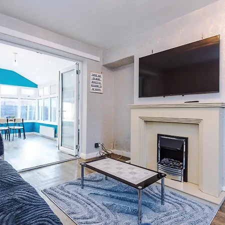 3br By Kammili With Free Parking & Fast Access * Manchester